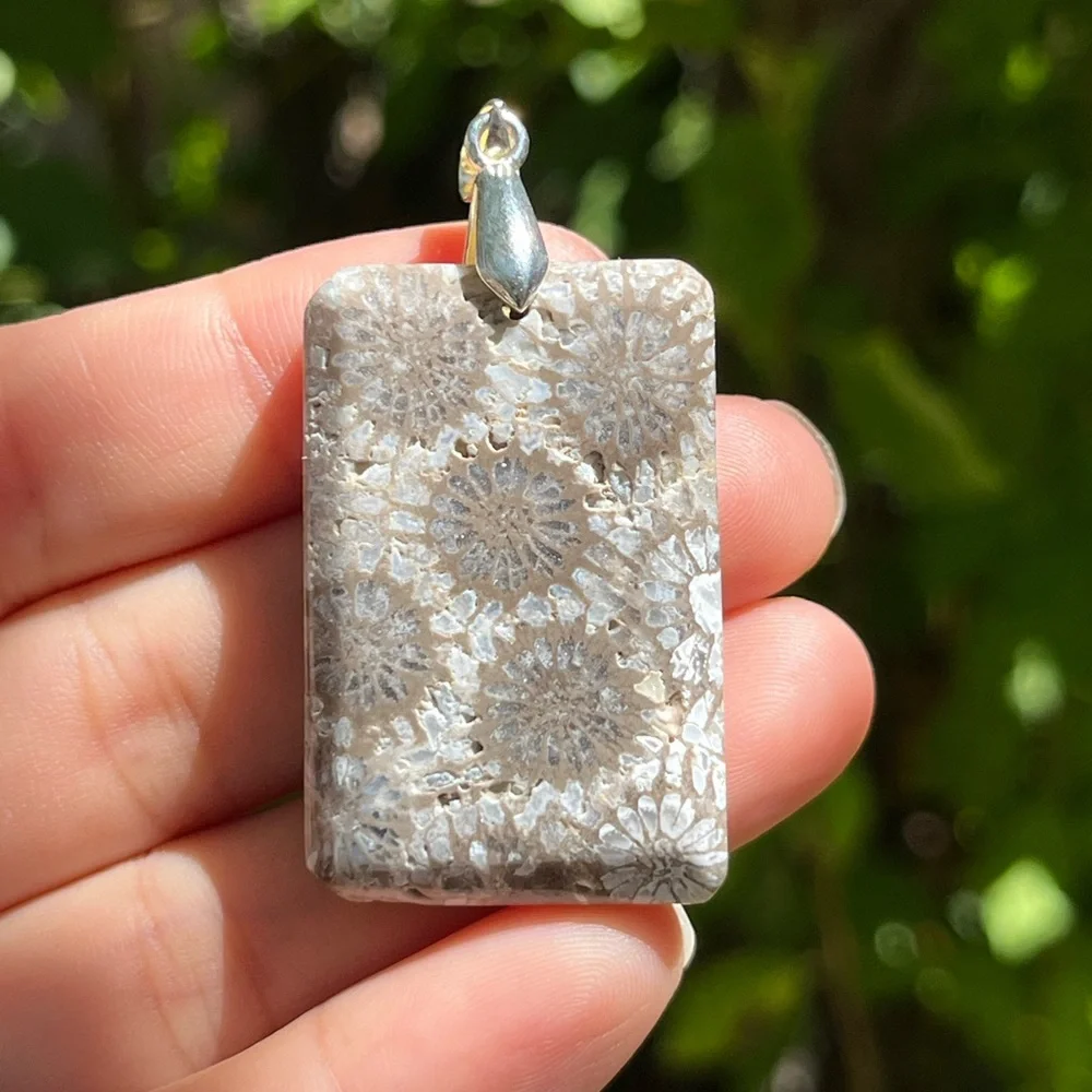 Sterling silver 925 stamped grey rectangular fossilized coral pendant‎ 0918